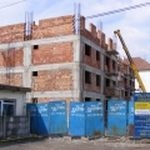 SIBIU: Se realizeaza structura de rezistenta a patru blocuri de locuinte