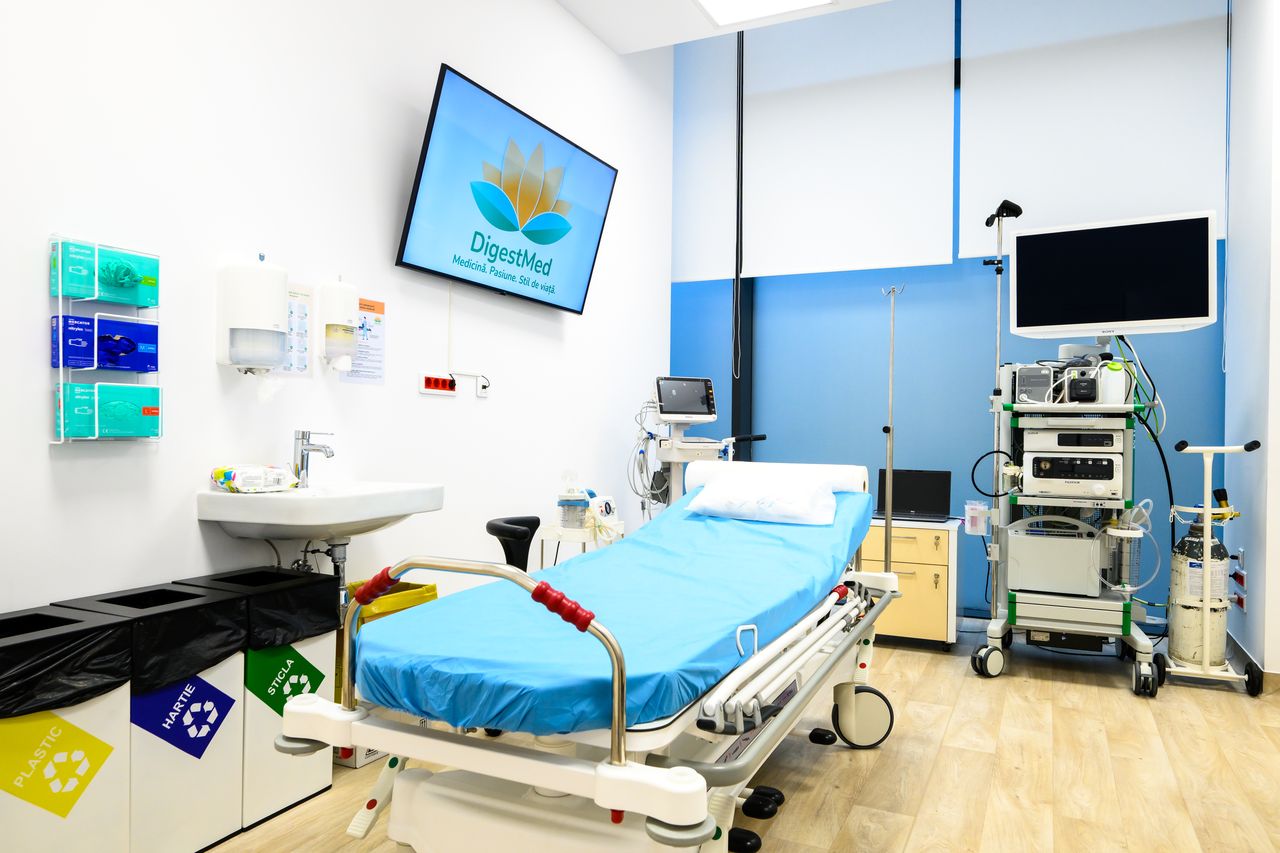 19_06_roof-architecture-proiecte-medicale-private_3