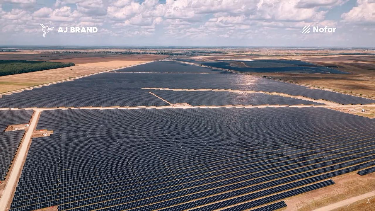 28_09_aj-brand-nofar-energy-romania-parc-solar-corbii-mari_2