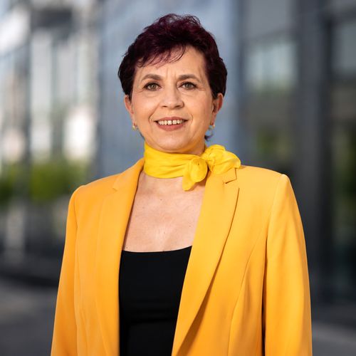 CIROM: Importurile și costurile energiei pun presiune pe piața cimentului din România