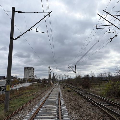 08_04_electrificare-cale-ferata-darmanesti-vicsani