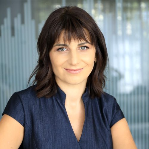 Constructorii acționează statul în instanță pentru recuperarea plăților pentru concedii medicale