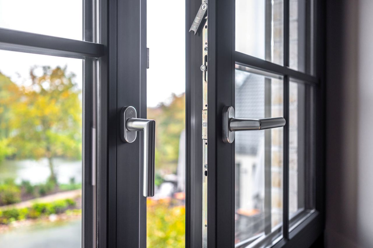 02_09_ferestre-veka-tamplarie-pvc_3