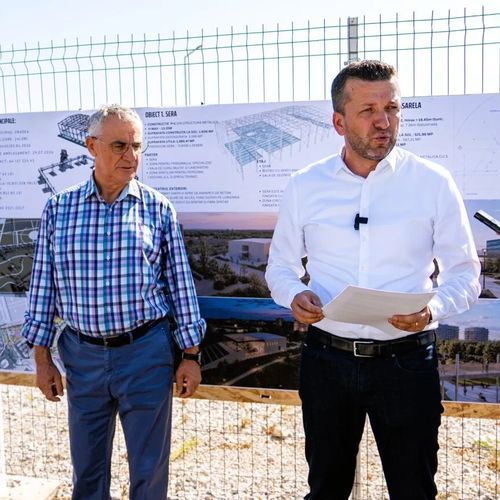 Selina și Drum Asfalt așteaptă ordinul de începere la Grădina Urbană Nufărul Oradea
