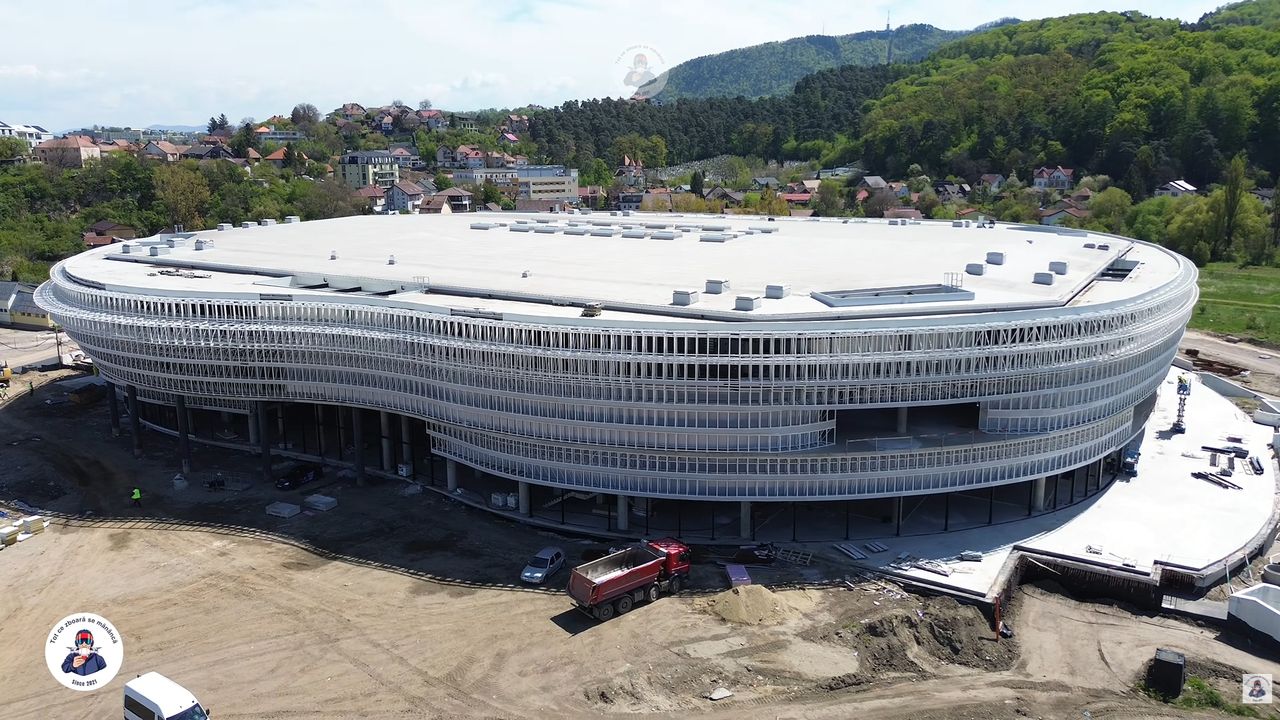 18_05_sala-polivalenta-brasov-mai-1