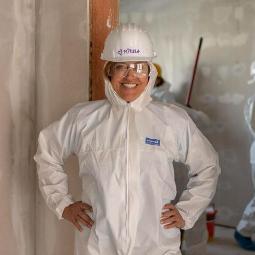 06_03_women-build-romania